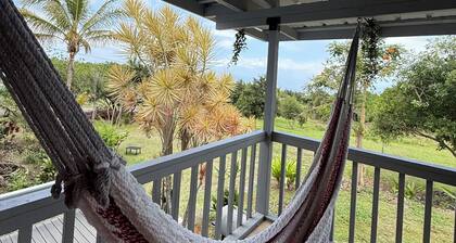 Charming 2-bedroom farmhouse in delightful Captain Cook with WiFi