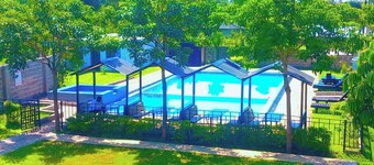 Somerset Gardens Resort