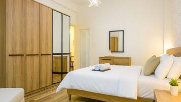 3 bedrooms, desk, iron/ironing board, free WiFi