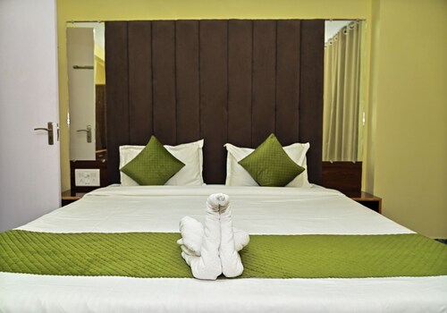 Holiday Inn Guest House