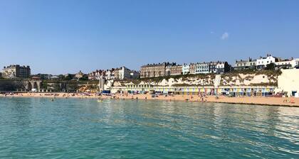 Cosy Cottage in Broadstairs