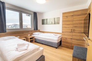 2 bedrooms