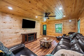 Smart TV, fireplace, offices