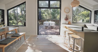 'Fairy Wren' Treetop House Sanctuary @ Oasis Resort