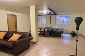 Family House, Multiple Bedrooms (Pianello Bellavista) | Games room