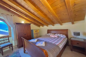 Family House, Multiple Bedrooms (Pianello Bellavista)