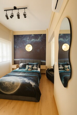 1 bedroom, desk, iron/ironing board, WiFi
