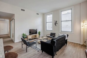 Télévision, espaces bureaux