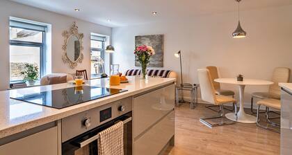 Charming Home in Saltash near Whitsand Bay