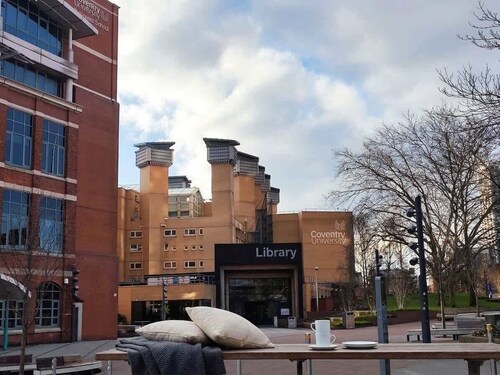 Cosy En-Suite Room in Central Coventry