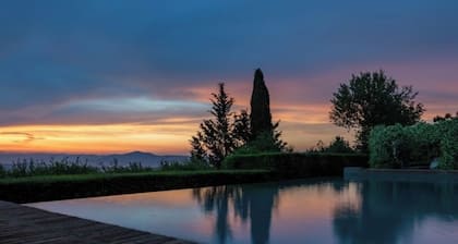 Villa di Tizzano between Chianti and Florence