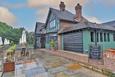 Retreat in Solihull near NEC Birmingham