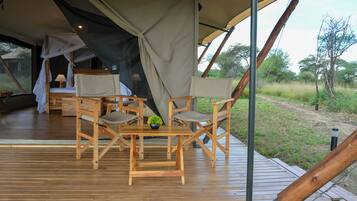 Dobbelt- eller tomannsrom – deluxe, parkutsikt | Terrasse/patio