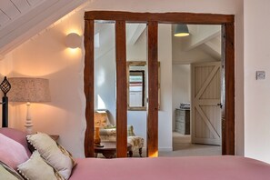 5 bedrooms, free WiFi