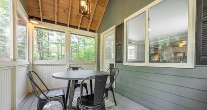 Beautiful White Mountains Home w/ Sauna, Firepit and Gameroom Local Skiing, Hiking and Golf.