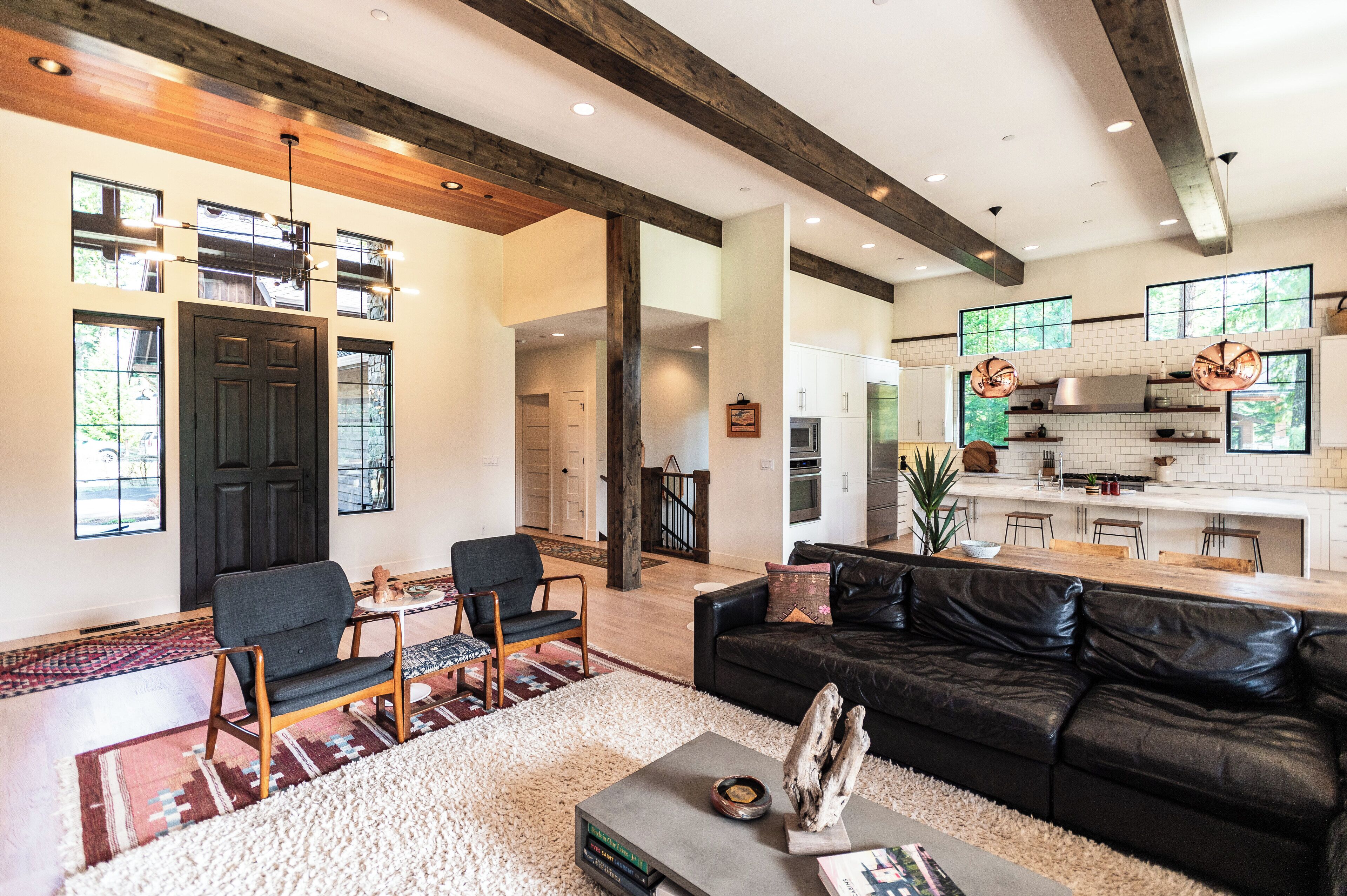 Smart TV, fireplace, books, stereo