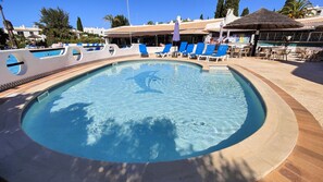 Pool - 2 Bedroom Apartment with Sea Views and Swimming pool at São Rafael Beach - Albufeira (Albufeira)