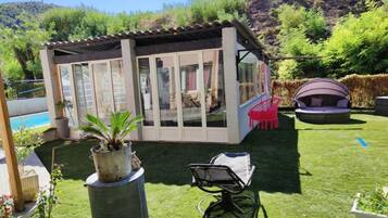 Classic Room, Pool View | Free WiFi