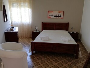 Room - Villa with garden in exclusive residence suitable for families children and pets (Fontane Bianche. Siracusa)