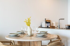 Apartment, 2 Bedrooms, Accessible, Smoking | Dining room - Seaviews Reserve The Breeze (Fuengirola)