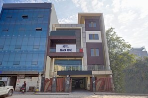 Front of property - Hotel Black Rose  (New Delhi)