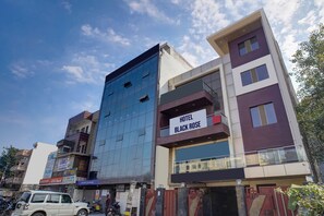 Front of property - Hotel Black Rose  (New Delhi)
