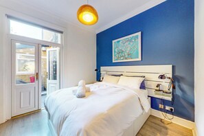 2 chambres, fer et planche à repasser, Wi-Fi gratuit, draps fournis