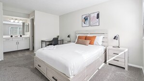 Unclassified image, 4 of 23, button - Northwoods 8208-2B I 2 Bed 1 Bath (Columbus)
