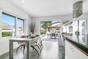 Standard Villa, Multiple Bedrooms, 2 Bathrooms (La Rotonda) | Dining - La Rotonda (Maroggia)