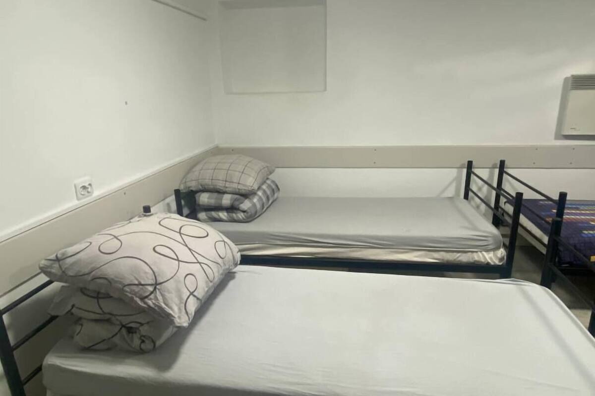 Basic Shared Dormitory (01) | 1 bedroom, free WiFi