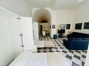 Living area - 75m2 apartment for 4 pax a few steps from Piazza Tasso (Sorrento)