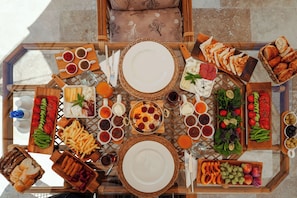 Petit déjeuner buffet compris tous les jours