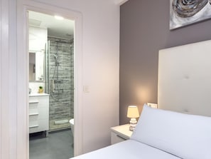 1 chambre, Wi-Fi gratuit, draps fournis