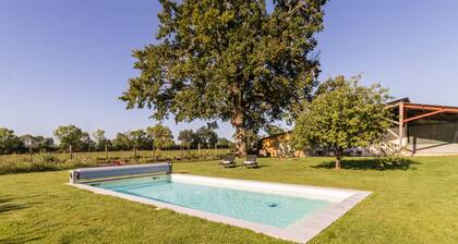 Studio Jungle avec terrasse et piscine chauffée prÚs de Nantes