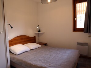 3 bedrooms