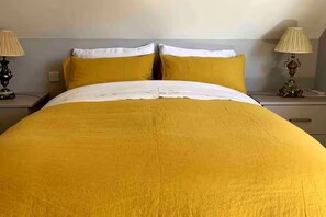 Apartment | 1 bedroom, iron/ironing board, free WiFi, bed sheets - Rural Annex Dorset Parking Historic Views (Dorchester)