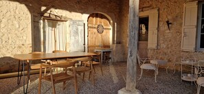 Outdoor dining