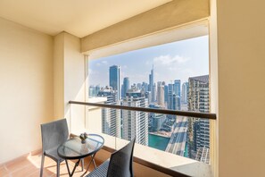Balcony - Luxe Marina View Retreat - 2BDRM (Dubai)