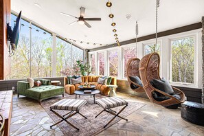 TV, peis, videospill og bøker