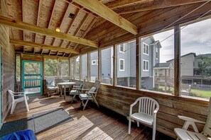 Outdoor dining - A Bit Airy - Ocracoke Island (Ocracoke)