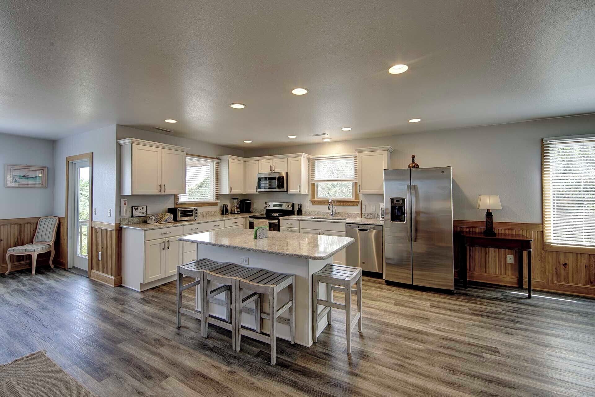 Refrigerador, microondas, parrilla de estufa y lavavajillas 