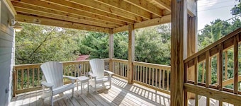 Weston's House: Ocracoke Condo for 6