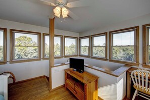 Interior - No Rusch - Ocracoke Island (Ocracoke)