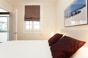 2 quartos, ferros/tábuas de passar roupa, Wi-Fi, roupa de cama