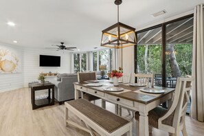 Dining - Omni AIP Poolside One-Story Villa, 8-Min Walk to Beach, Wagon & Chairs Included! (Fernandina Beach)