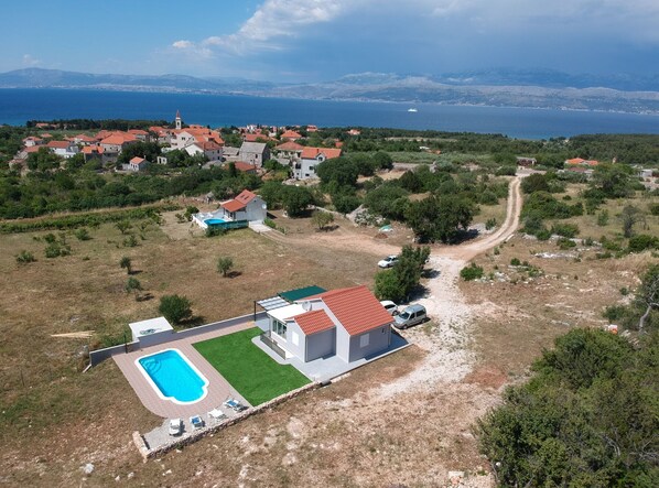 ハウス (Nane Garden house with heated pool) | 航空写真