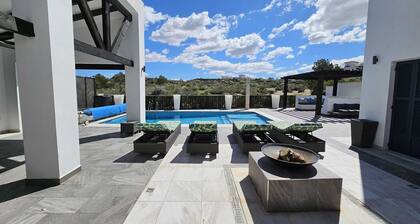 Spectacular 4 bed villa at El Valle Golf Resort