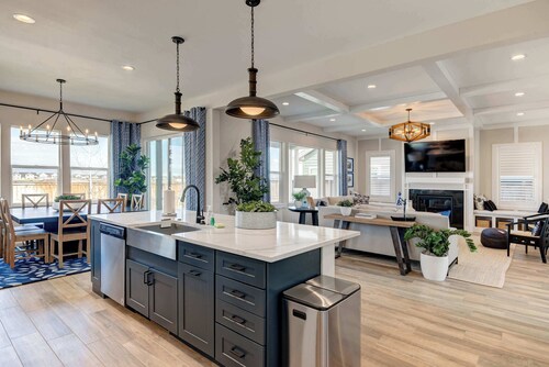 Spacious 4BR Retreat Near Bozeman