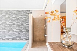Piscine couverte