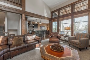 TV, fireplace - Silver Star Ski Chalet Ski/In Ski Out (Park City)